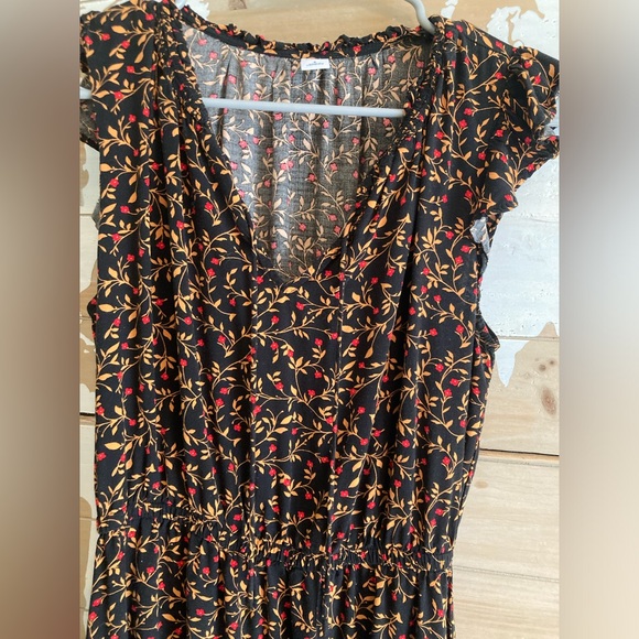 Old Navy Floral Dress - Picture 3 of 3
